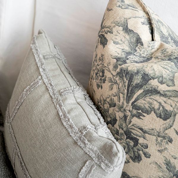 Abstract Fringe Grey 50x50cm Putetrekk - Artwood