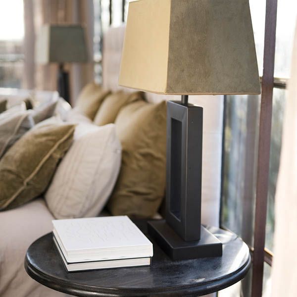 Arezzo Svart Bordlampe - Artwood 